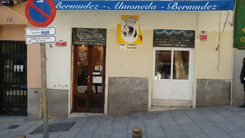 Antigüedades Bermudez - Tienda de antigüedades en Madrid - foto 2