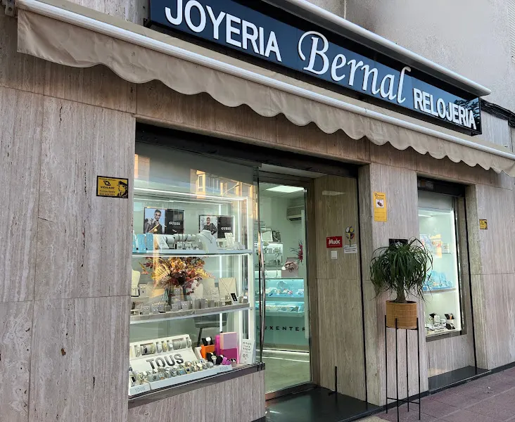 Joyería y Relojería Bernal - Joyería en Murcia - foto 2