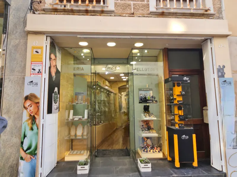 Joieria Rellotgeria Lucre - Grabador de joyas en Mahón - foto 2