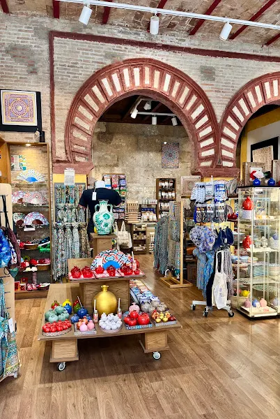 La Alborea Souvenirs Granada - Cuesta de Gomérez - Granada