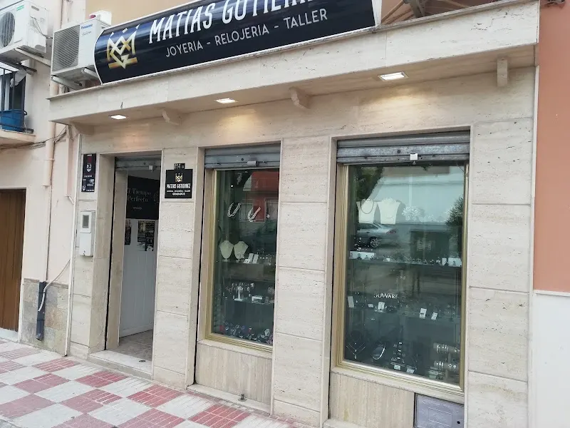 Joyería, relojería Matías Gutiérrez - Joyería en Mancha Real - foto 2