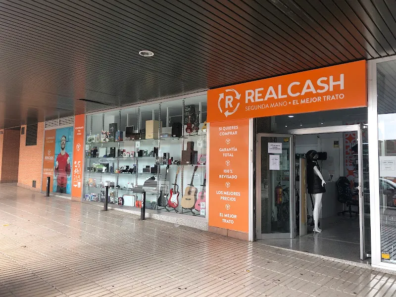 Tienda de segunda mano - Real Cash (San Blas - Canillejas - Las Rosas) - Madrid